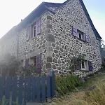 بيت للعطل Nouveau - Maison Nierveze Proche Lioran *