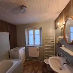 Nouveau - Maison Nierveze Proche Lioran بيت للعطل Thiézac