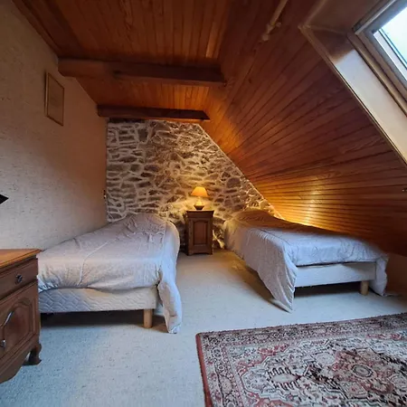 Nouveau - Maison Nierveze Proche Lioran