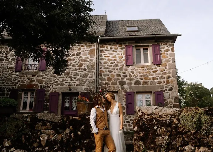 Nouveau - Maison Nierveze Proche Lioran Thiezac